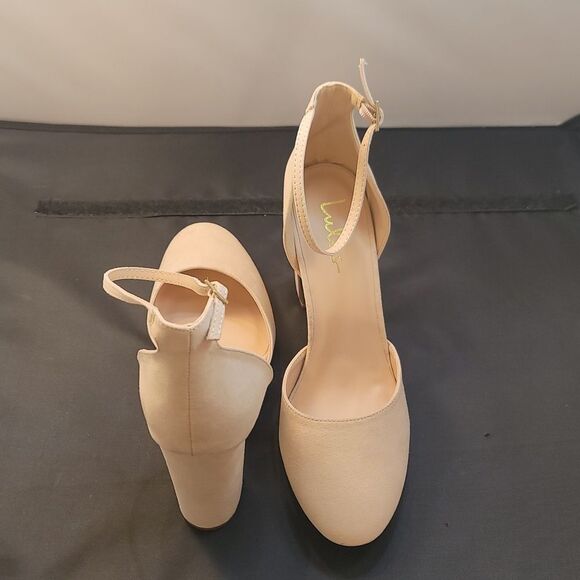 LULUS LAURA ATHLETICA CREAM AND GOLD BLOCK HEELS PUMP - Picture 11 of 16